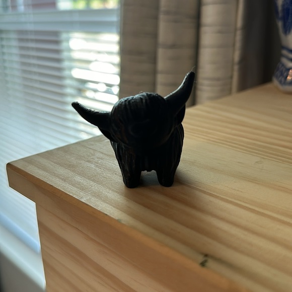 Highland cow figurine - Picture 2 of 2